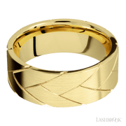 8 mm wide/Flat/14K Yellow Gold band with a machined Flatbraid pattern.