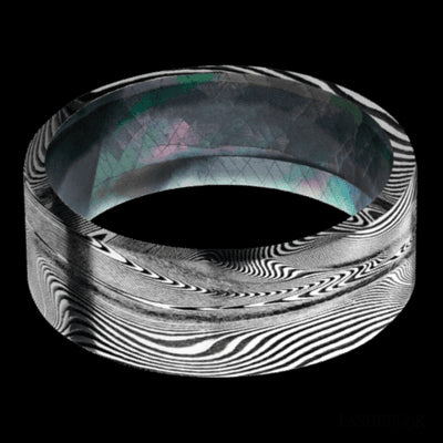 8 mm wide Flat Tightweave band featuring a Black Mother of Pearl sleeve.