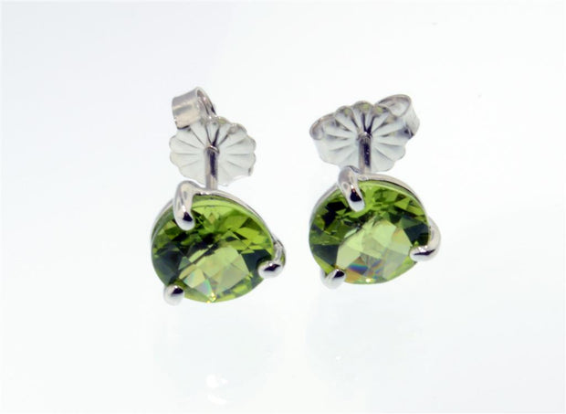 Peridot Stud Earrings in 14k White Gold